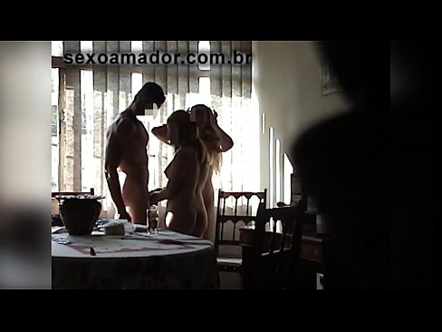 ❤️ Os amigos sexuais invitan a un home xigante e a un trío con el Follar na pornografía gl.porngipfy.ru ﹏